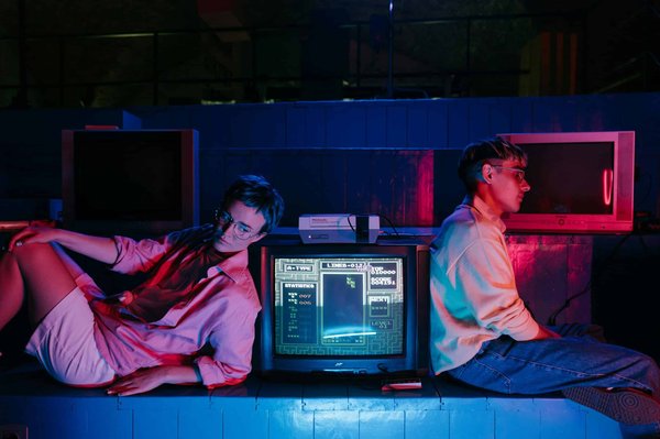 En quoi un jeu basé sur « Stardew Valley » pourrait-il innover avec des éléments de gestion de communauté ?